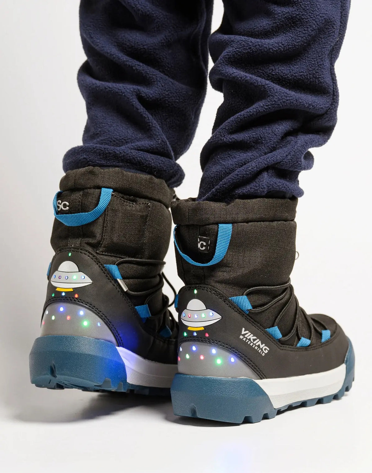 Viking Spaceship Warm WP blk/blue Ljósaskór